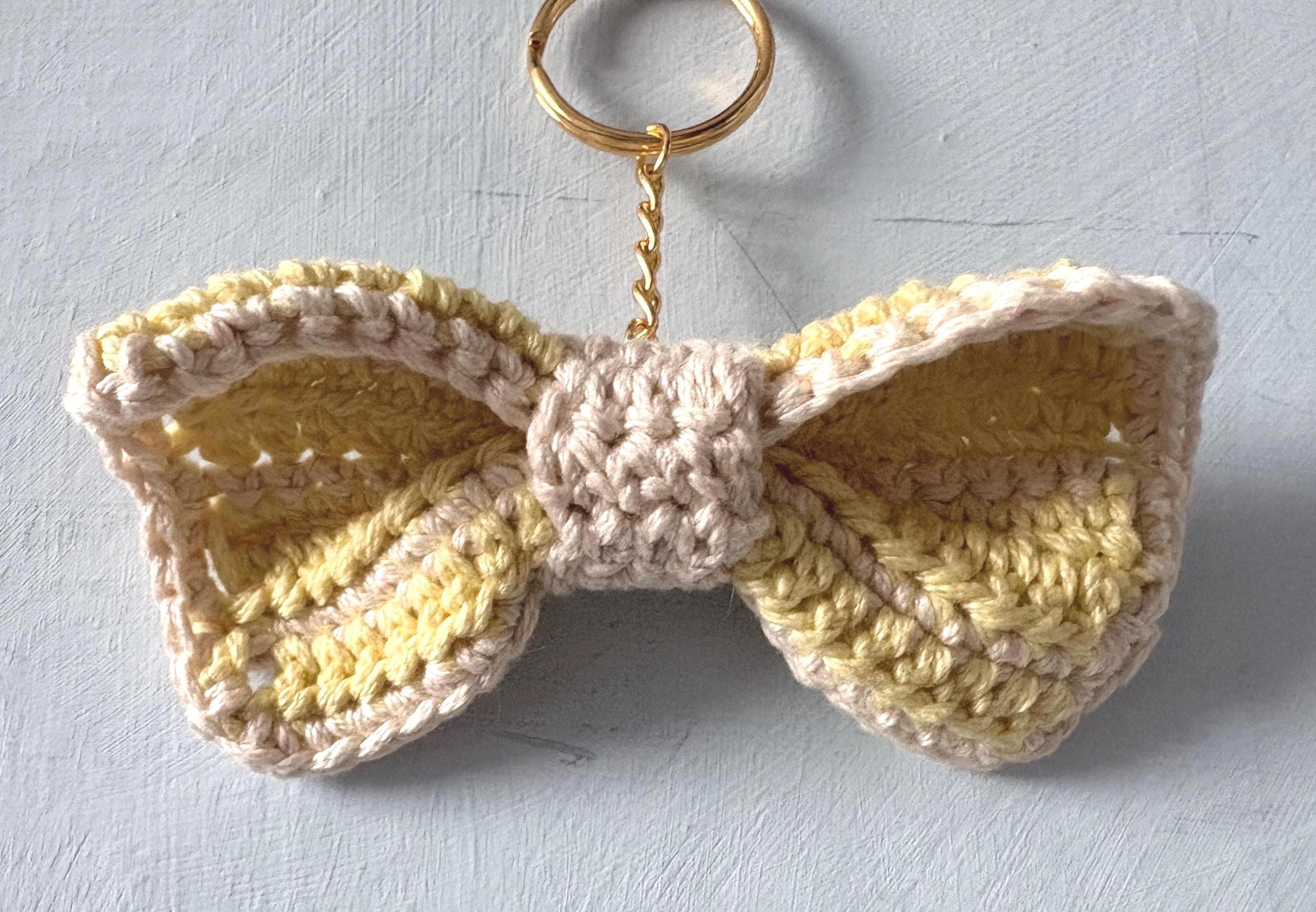 Crochet Bow Keyring, Cute Coquette Bag Charm, Handmade Cotton Keychain, Aesthetic Purse Charm, Cottagecore Gift for Her, Teacher Gift
